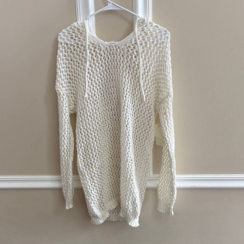 Nicole Miller Ivory Knit Sweater